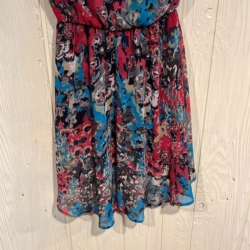 Lush Floral Sleeveless High Low Dress, Size S - Picture 9 of 11